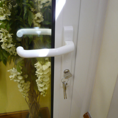 Key Locking Handles